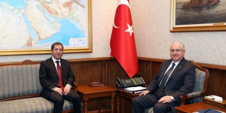 Mesud Barzani'nin oğlu Savunma Bakanı ile görüştü