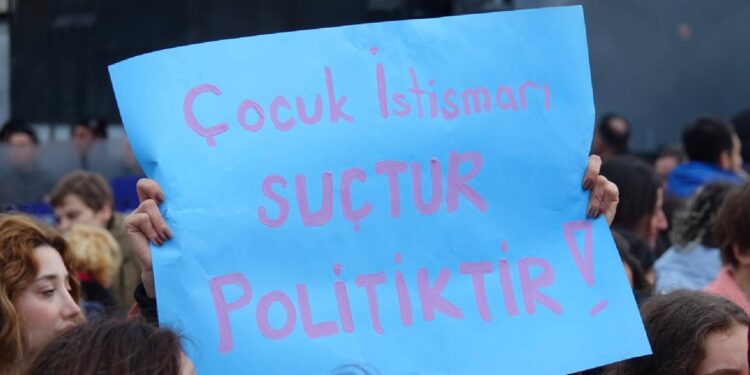 Müftünün, 12 yaşındaki öğrencisini taciz ettiği iddiasına tepkiler büyüyor: Haber olmasaydı tutuklanır mıydı?