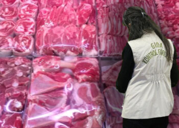 Müşterilerine Adana Kebap Diye Bakın Ne Yedirmişler