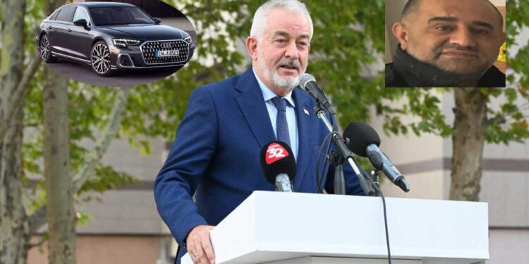 O işadamından Isparta Belediye Başkanı'na lüks araç hediyesi