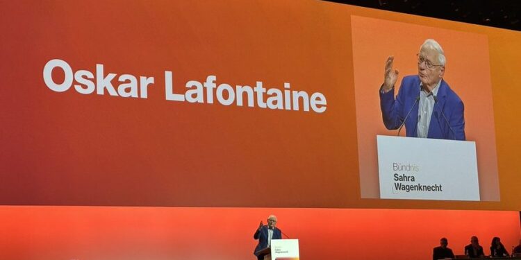 Oskar Lafontaine: Hitler’in komünist olduğunu söyleyen biri Alman devlet görevi yapamaz
