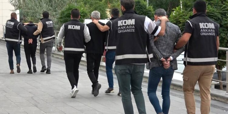 'Oyunumuzu kimse bozamaz' diyen fuhuş şebekesine 'Oyunbozan' operasyonu; 13 tutuklama