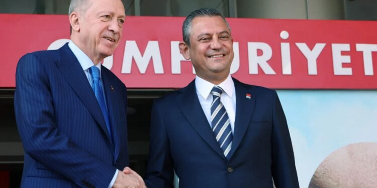 Özel'den Erdoğan'a yeni yıl telefonu: 'Sayın Cumhurbaşkanım…'