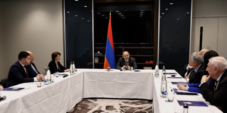 Paşinyan: “1939’da nasıl Ermeni Soykırımı gündemi yoktu da 1950’de Ermeni Soykırımı gündemi ortaya çıktı?”