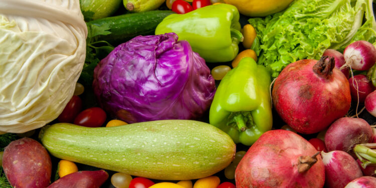 Pestisit en fazla bu sebze ve meyvelerde var!