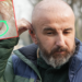 Saç Ektirmek İçin Gitti, Kulak Zarı Patladı