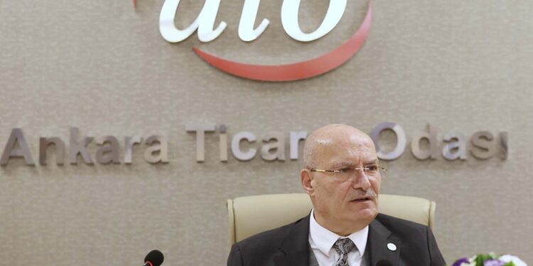 Sektörlerimizin nabzını ne kadar iyi tutarsak, ekonomimize o ölçüde güç katarız