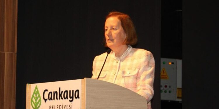 Selma Aliye Kavaf’ın 3. partisi CHP oldu