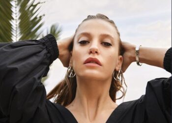 Serenay Sarıkaya ifadeye çağırıldı
