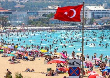 Seyahat harcamaları yüzde 79 arttı, yurt içi turizminde yerli turistlerin tatil bilançosu açıklandı