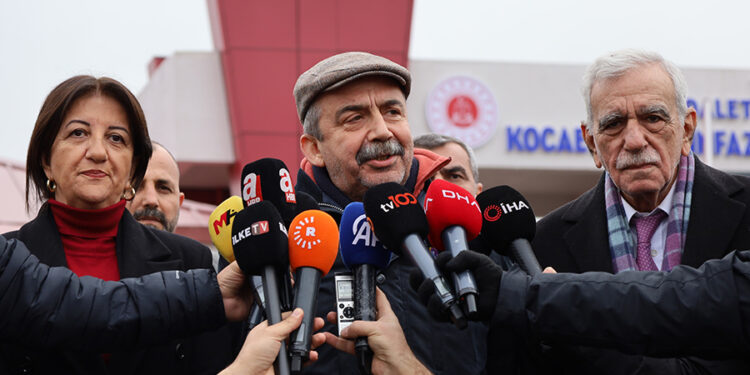 Sırrı Süreyya Önder: “Öcalan net; devlet de net olduğunda esas süreç başlayacak”