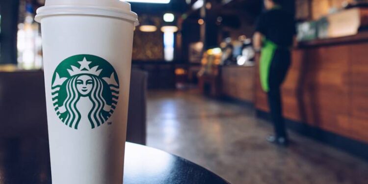 Starbucks "açık kapı"ya son veriyor, ödeme yapmayan müşteriye kapılar kapanıyor