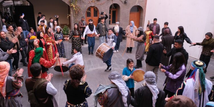 Sûr'da Serê Salê coşkusu