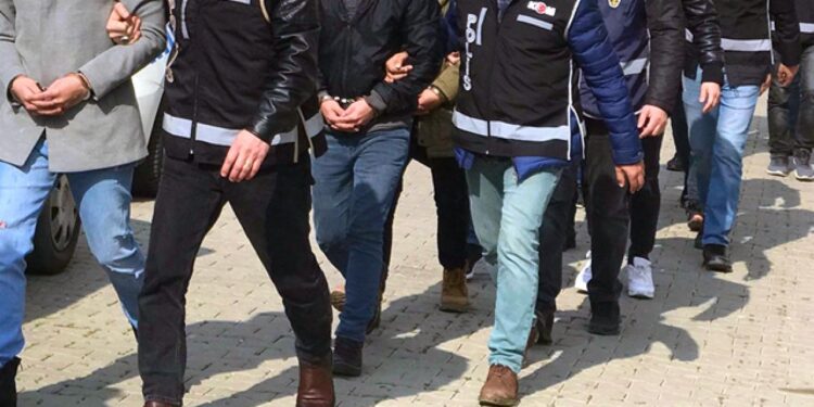 Taksi çetesi çökertildi