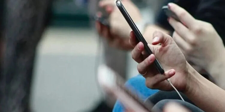 Telefona Sızıyor ve Banka Hesabını Boşaltıyorlar! Hemen Kaldırın