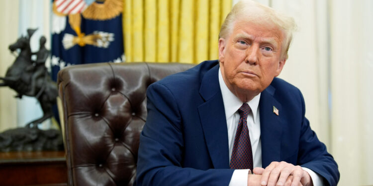 Trump’tan Kolombiya’ya Şok Yaptırım Kararı! 'Yanlış Yaparsan Bedelini Ödersin'