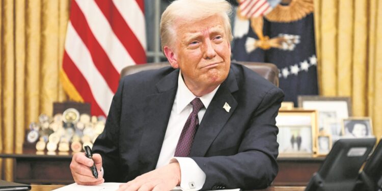 Trump'tan Sert Hamle! Hepsi ABD'den Sınır Dışı Edildi