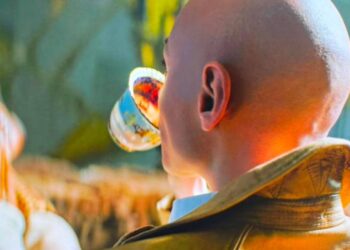 Türk kahvesi içen Cassandra, 2028 falında neleri gördü?