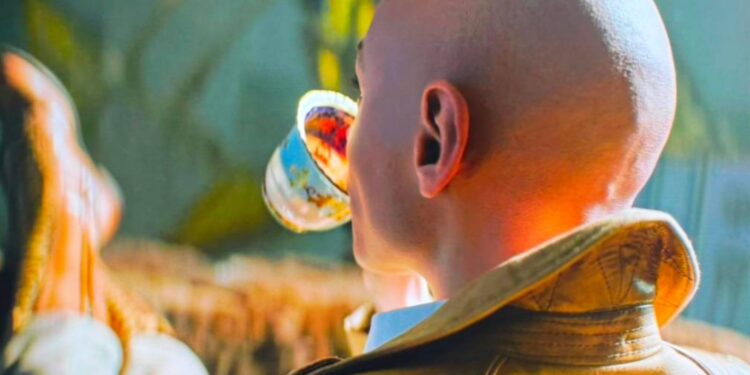 Türk kahvesi içen Cassandra, 2028 falında neleri gördü?