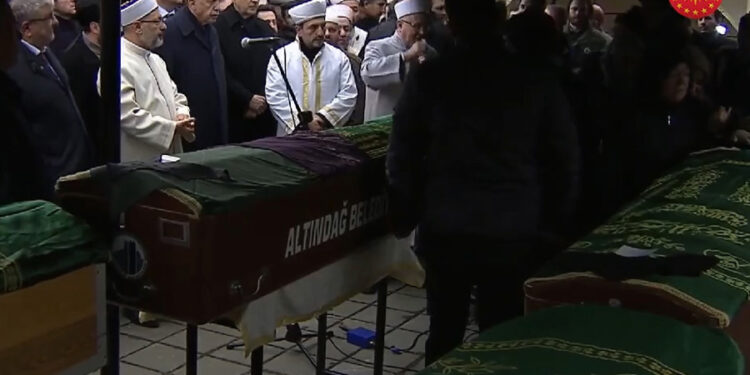 YANGIN FACİASI |Erdoğan; AKP’li vekilin kızı, damadı ve çocuklarının cenaze namazına katıldı