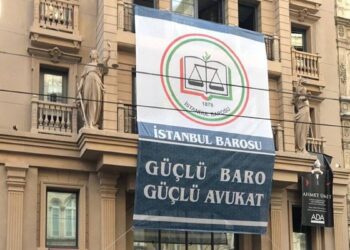 Yargı eliyle demokratik siyasete müdahale kabul edilemez