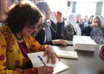 Yazar Leyla Saraç Cizîr'de okurlarıyla buluştu