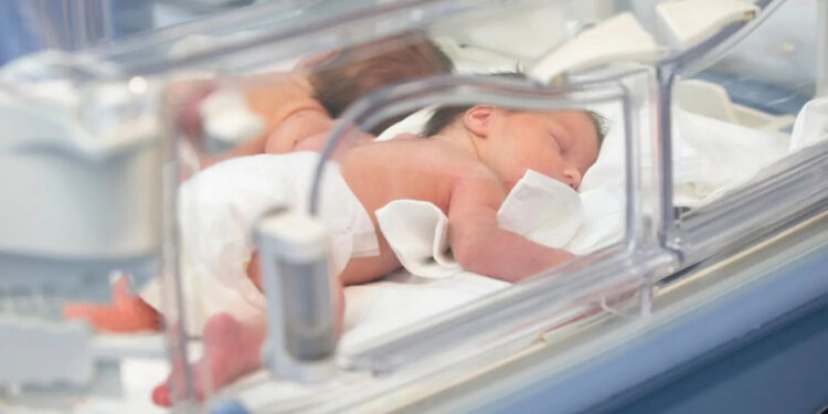 Yenidoğan Servisinde Korkunç Olay: Bebeklerin Kemiklerini Kırdı!