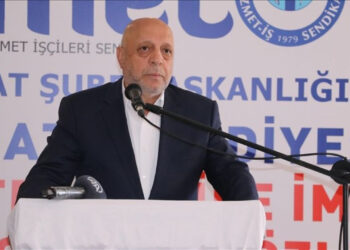 Yüz binlerce Kamu Çalışanı için Toplu Sözleşme Açıklaması