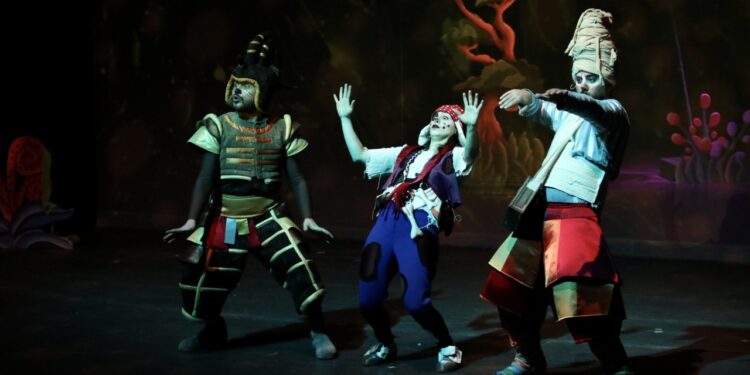 10 Yıl Aradan Sonra Yeniden... 'Masal Şatosu' Sahnede