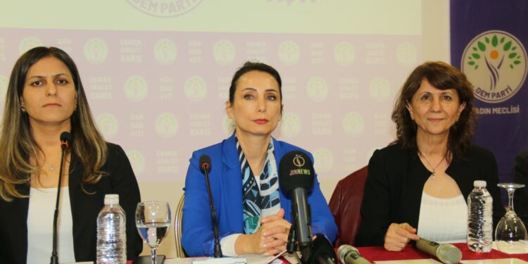 Tülay Hatimoğulları: Güven arttırıcı adımlar atılmalı