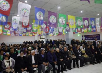 Çözüm tartışmaları: İktidar güven vermiyor