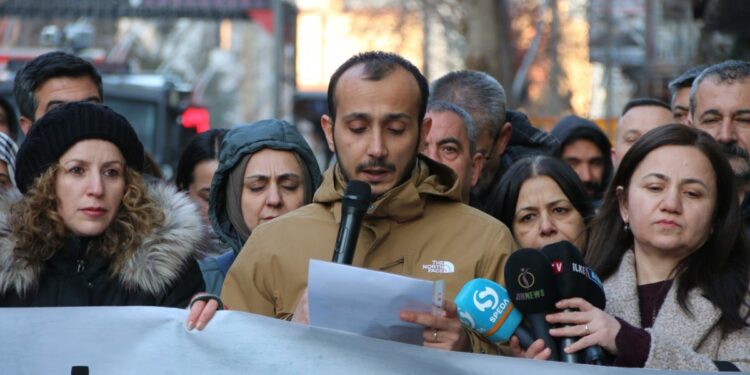 ‘Rejim, her kayyım darbesiyle meşruiyetini yitiriyor’