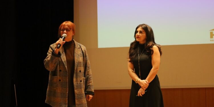 Gülistan Sönük ve Öznur Değer’e ödül
