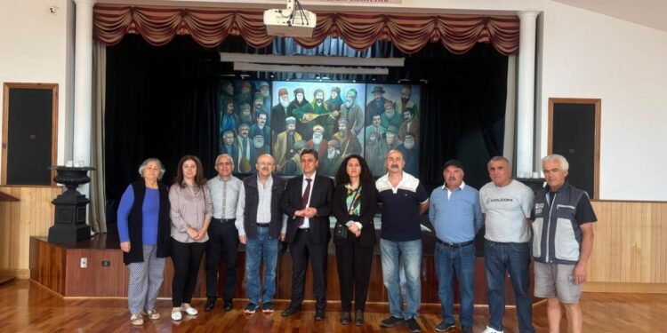 DEM Parti’nin Avusturalya temasları sürüyor