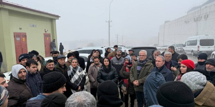 Grevdeki işçilere ziyaret