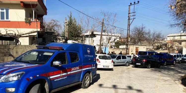 Dîlok’ta 3 kardeş soba dumanından kaynaklı yaşamını yitirdi