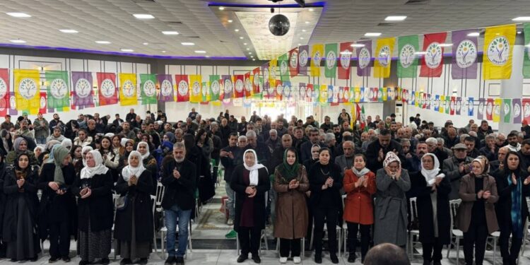 ‘Çözüm için öncelikli olarak tecrit kaldırılmalıdır’