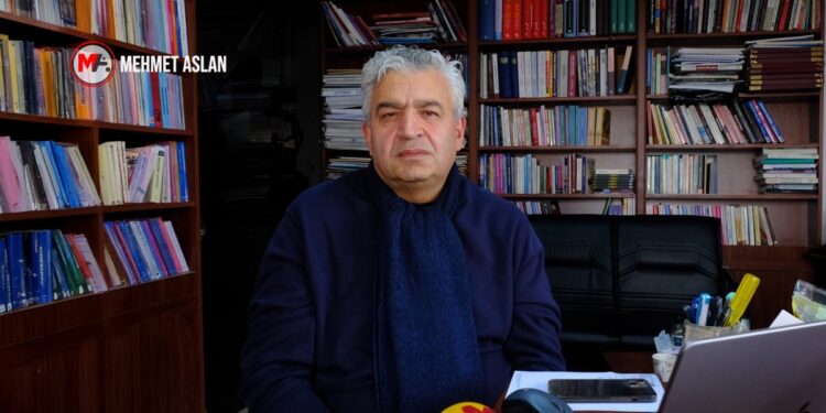 Türkmen: Türkiye’nin yeni bir toplumsal sözleşmeye ihtiyacı var