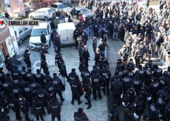 Düşük ücretlere karşı iş bırakan işçiler: Kölelik sistemini kabul etmiyoruz