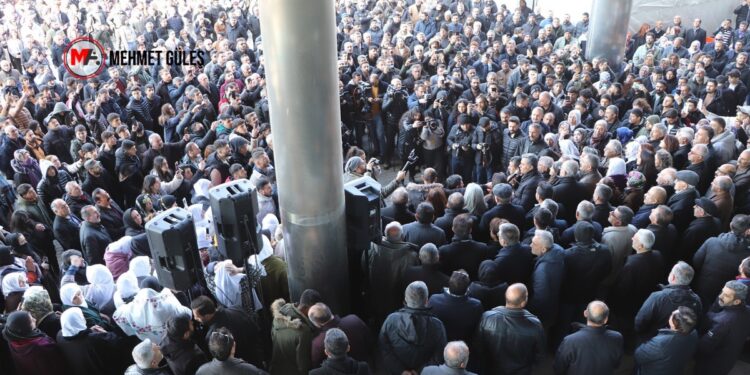 Wanlılar: Belediyemizi vermeyeceğiz