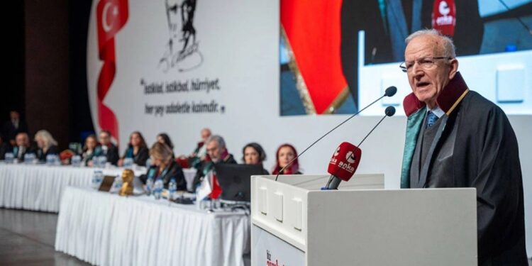 İstanbul Barosu yönetimi hakkında 12 yıla kadar hapis istemi