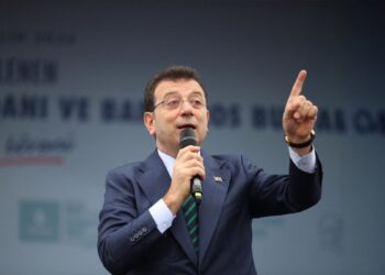 İmamoğlu: Çağrıyı değerli buluyoruz, sorumluluk tek tarafta değil