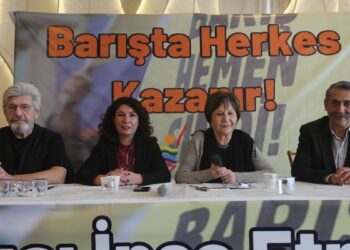 ‘Barışı inşa etmek’ paneli: Barışta herkes kazanır