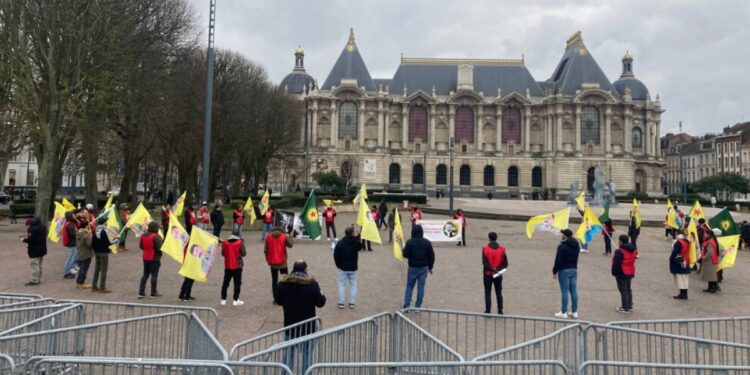 Uzun Yürüyüş’ün 17’nci gününde ‘özgürlük çemberi’