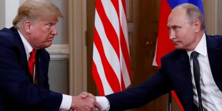 Trump ve Putin telefonda görüştü