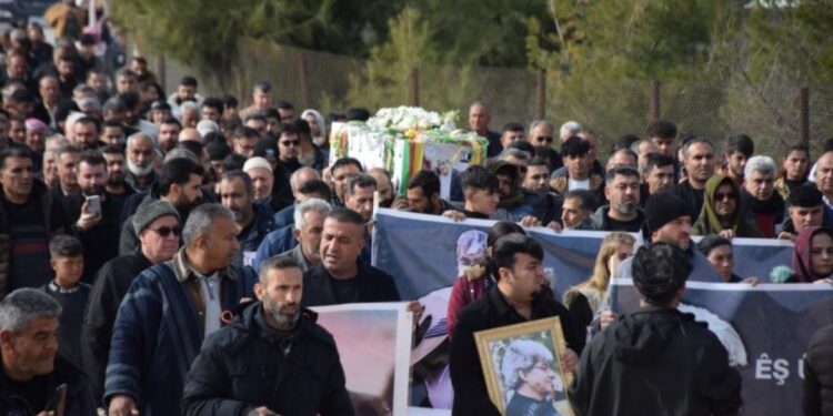 Kobanêli sanatçı Reşîd Sofî toprağa verildi