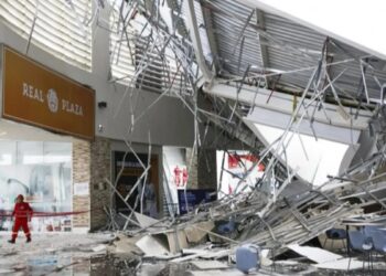 Peru’da alışveriş merkezi çöktü: 8 ölü, 80 yaralı
