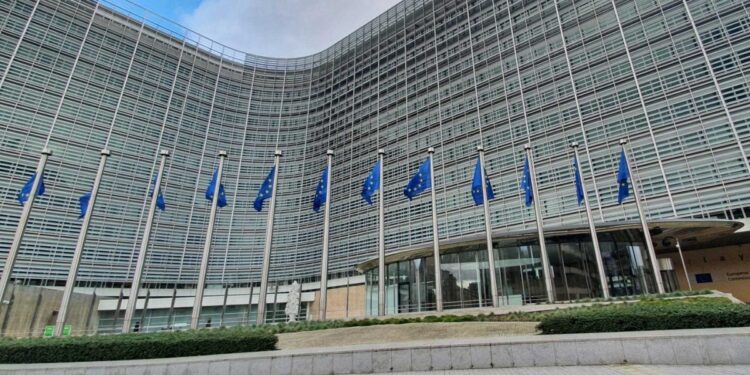 Ukrayna için 6 Mart’ta zirve düzenlenecek