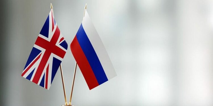 İngiltere’den Rusya’ya 100’den fazla yaptırım kararı