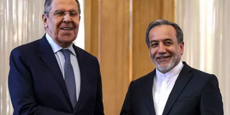 Erakçi ile Lavrov Tahran’da görüştü